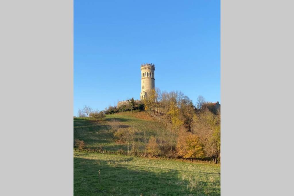 Au Calme Avec Vue Magnifique A Saint Maximin Apartment Bagian luar foto